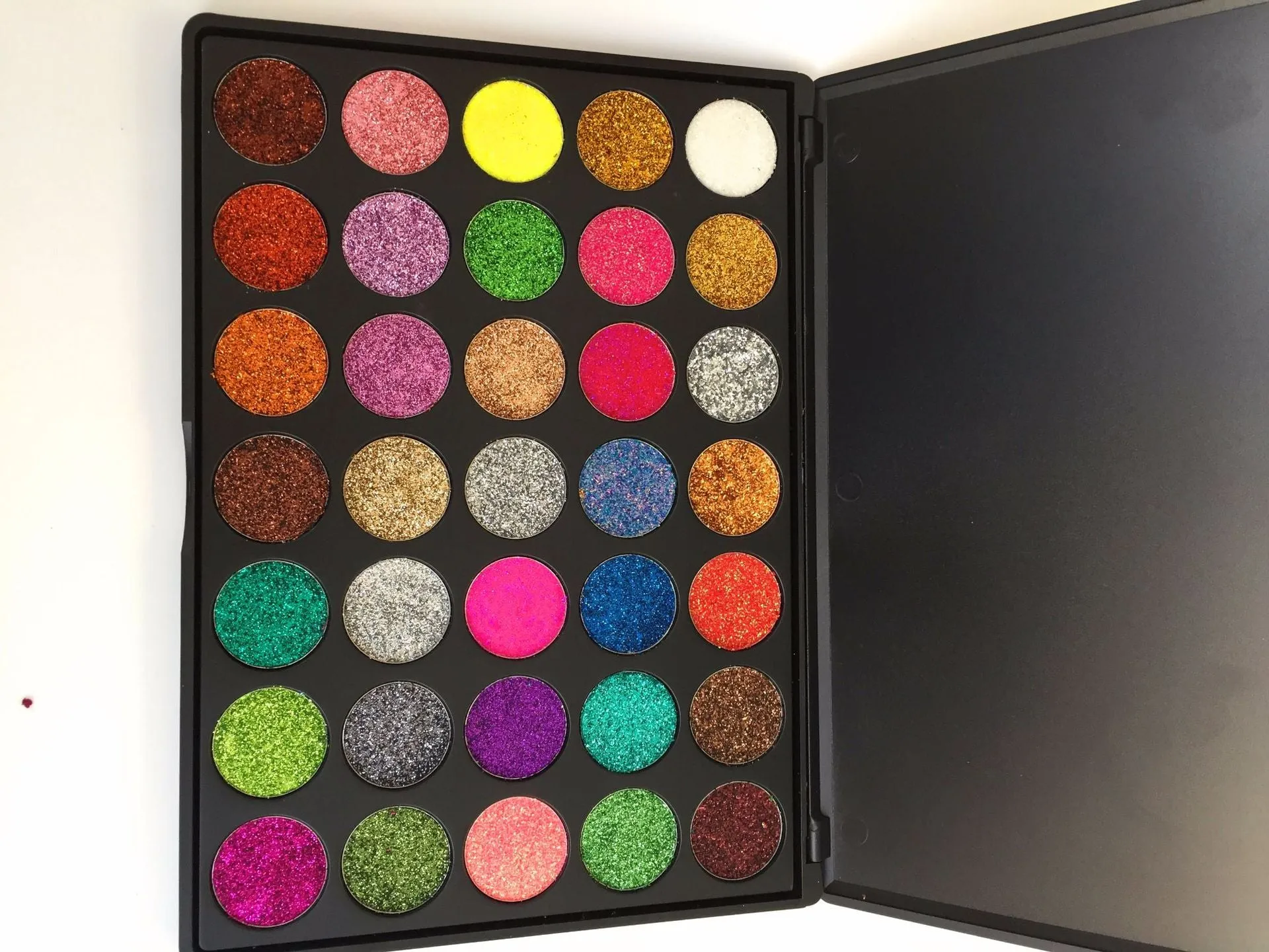 LeBeauti 35-Shade Diamond Glitter Palette