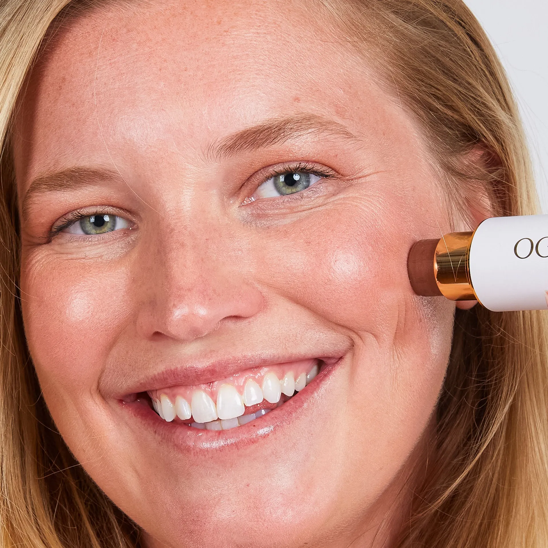 Sculpted Face Stick