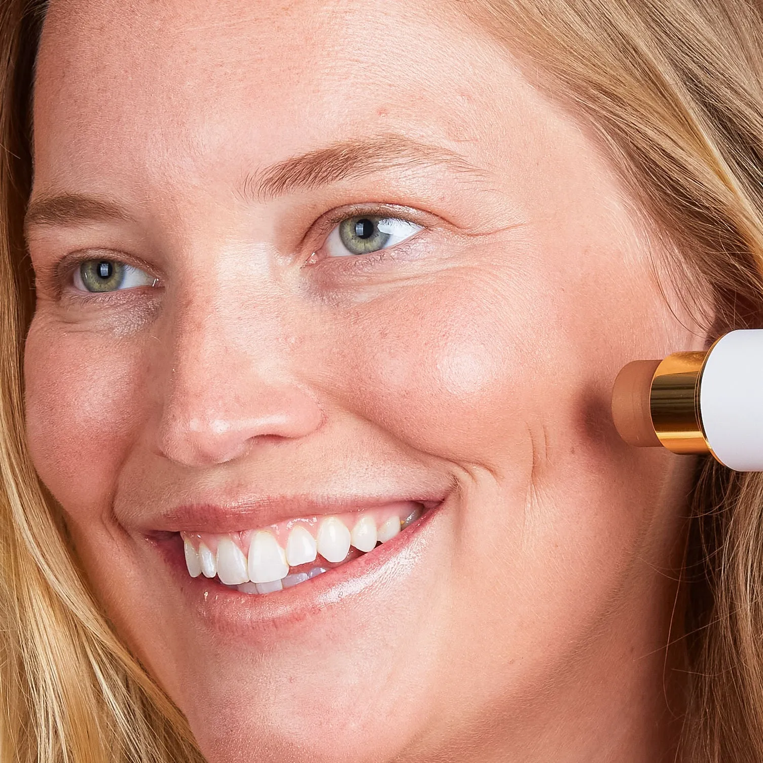 Sculpted Face Stick