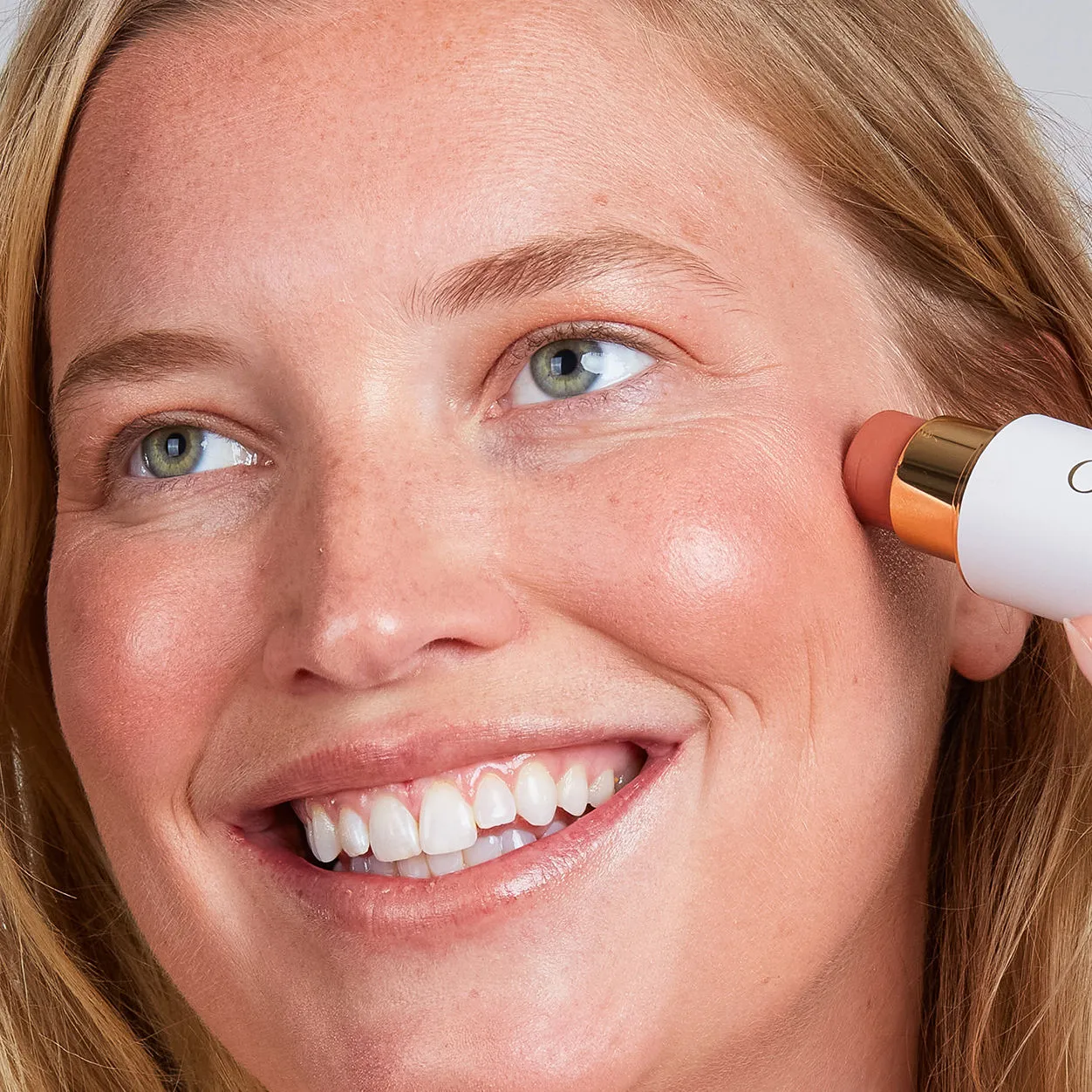 Sculpted Face Stick