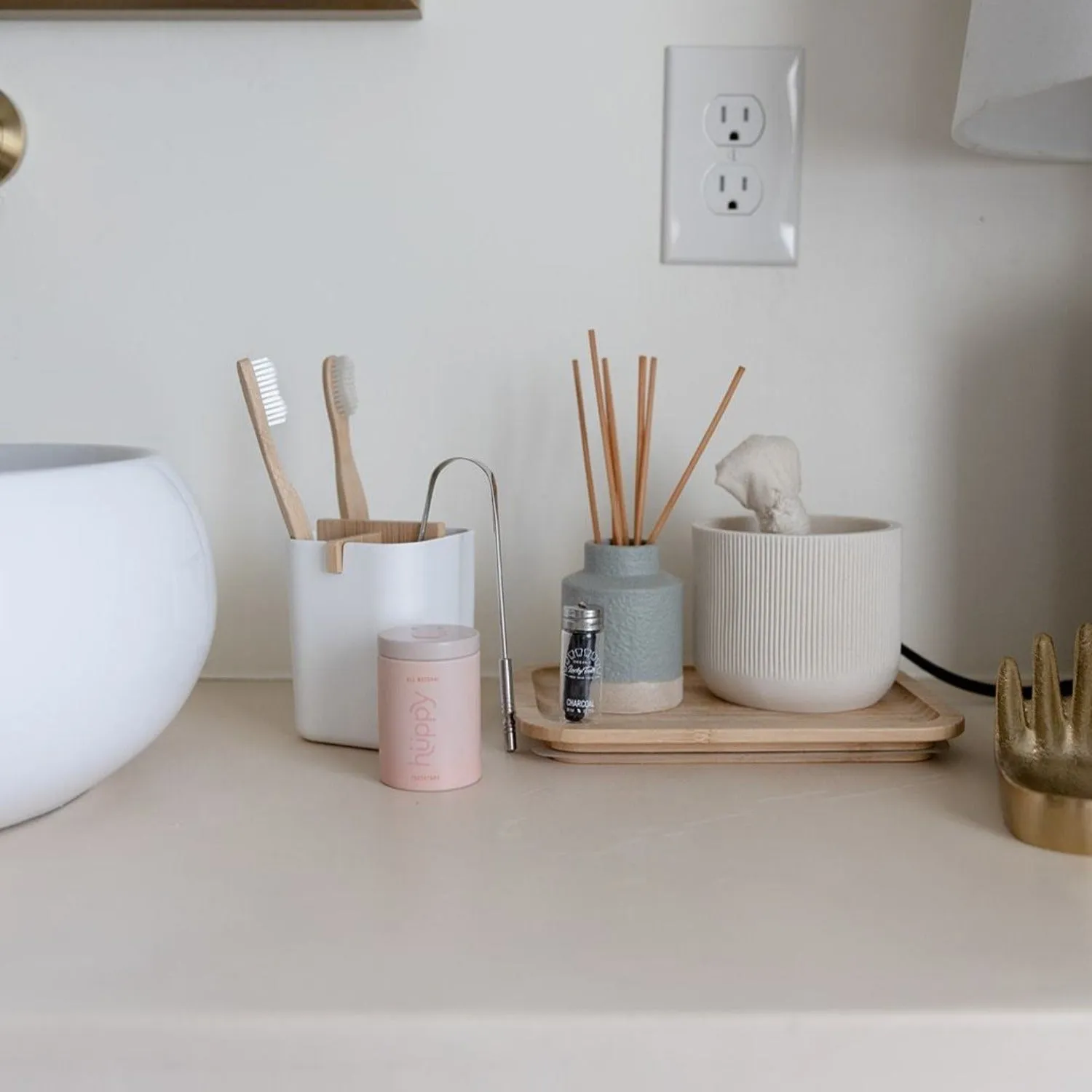 Zero Waste Brush Holder- White or Black